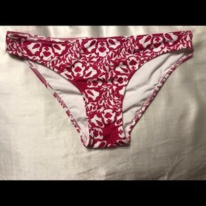 New Vineyard Vines swim bottoms